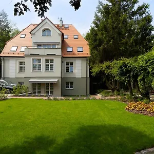 Szwarc Apartment